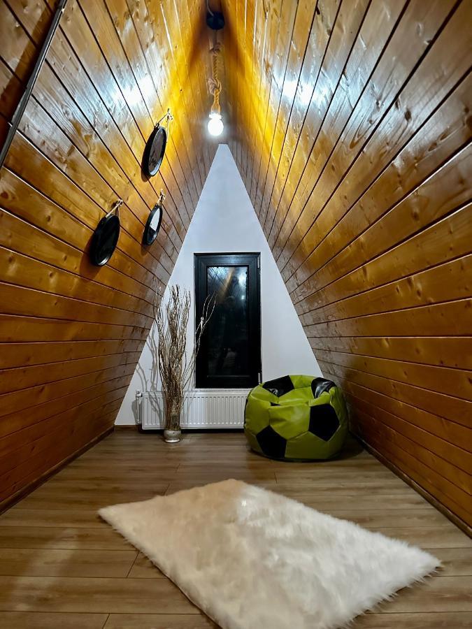 A-Frame Bucovina- Paradis Bucovinean Capu Cîmpului Exteriör bild