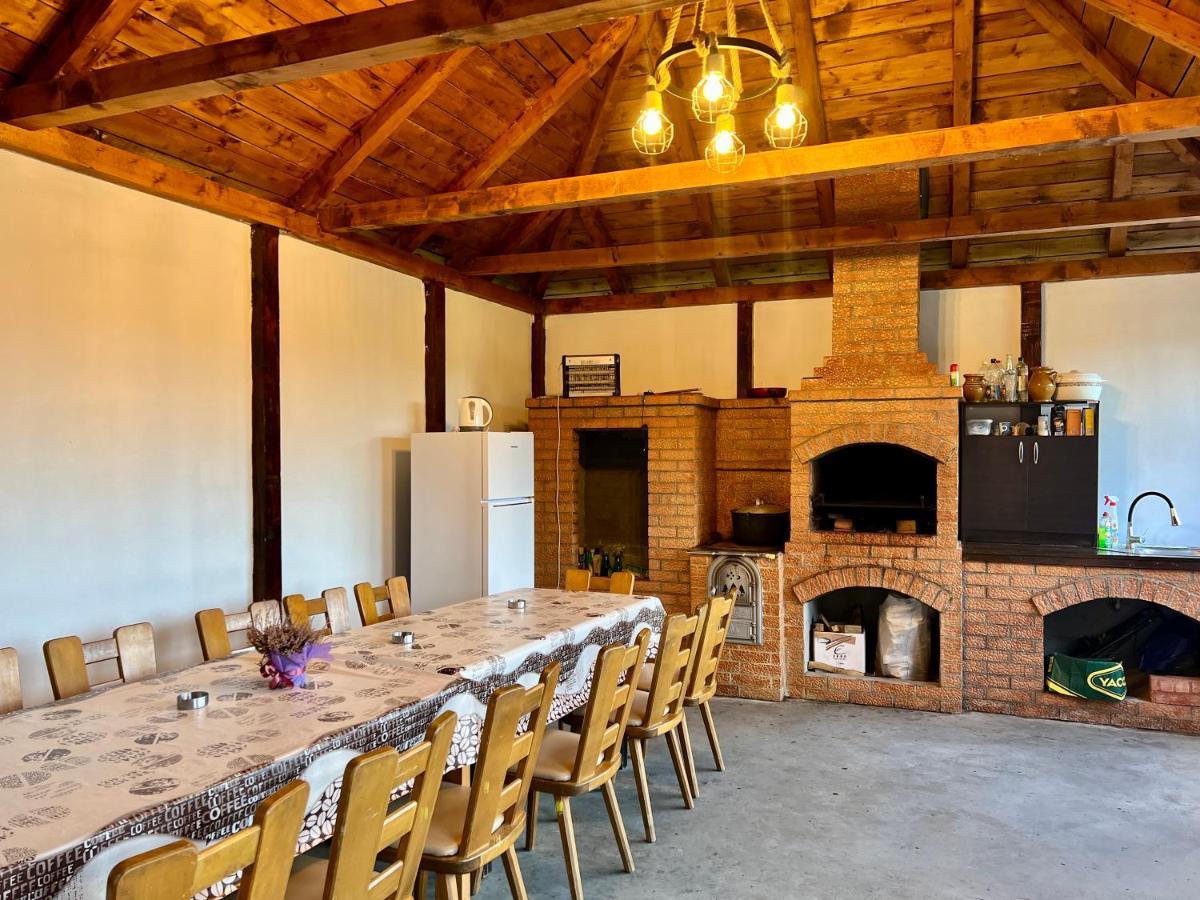 A-Frame Bucovina- Paradis Bucovinean Capu Cîmpului Exteriör bild