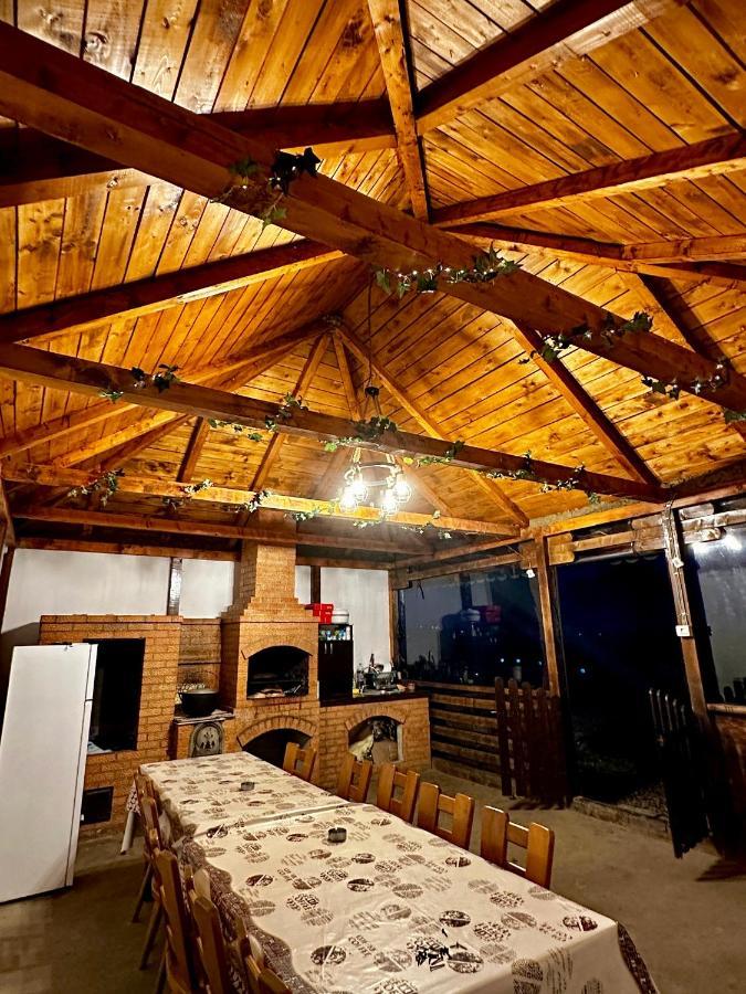 A-Frame Bucovina- Paradis Bucovinean Capu Cîmpului Exteriör bild