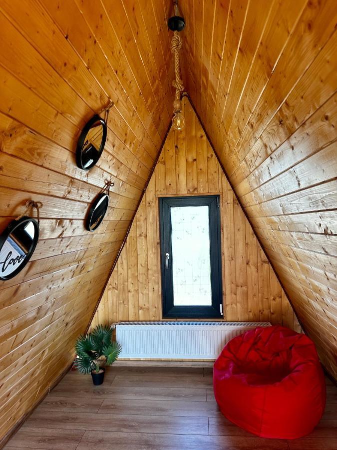 A-Frame Bucovina- Paradis Bucovinean Capu Cîmpului Exteriör bild