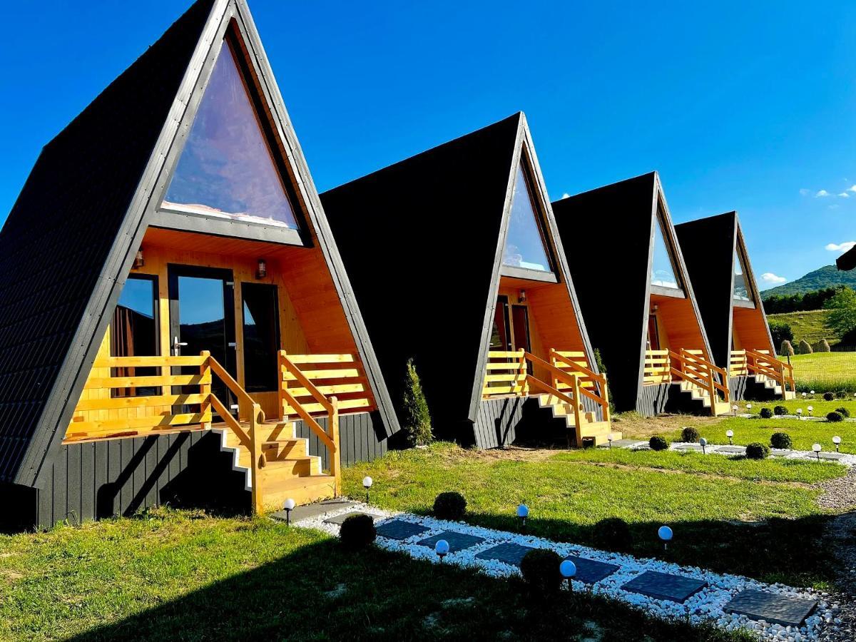 A-Frame Bucovina- Paradis Bucovinean Capu Cîmpului Exteriör bild