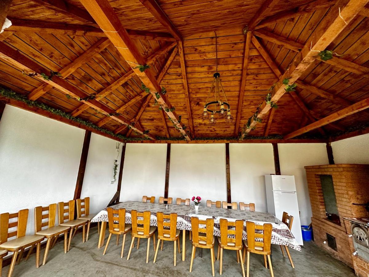 A-Frame Bucovina- Paradis Bucovinean Capu Cîmpului Exteriör bild